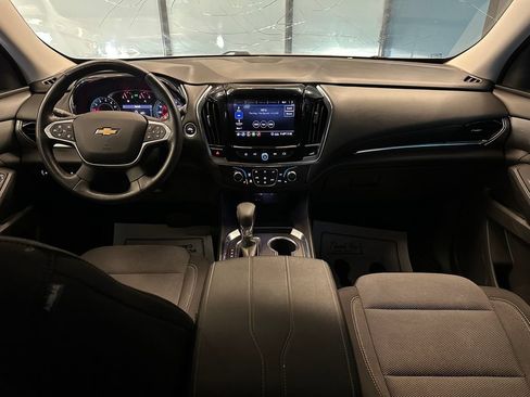 Used 2021 Chevrolet Traverse LT AWD/4WD image 9
