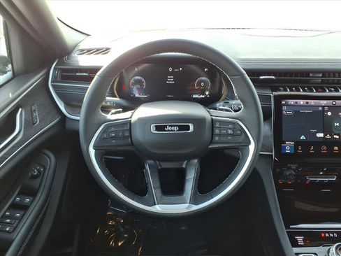 Used 2024 Jeep Grand Cherokee Limited w/ Trailer Tow Package image 14