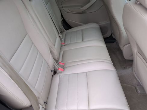 Used 2015 Ford Escape SE w/ Equipment Group 201A image 27