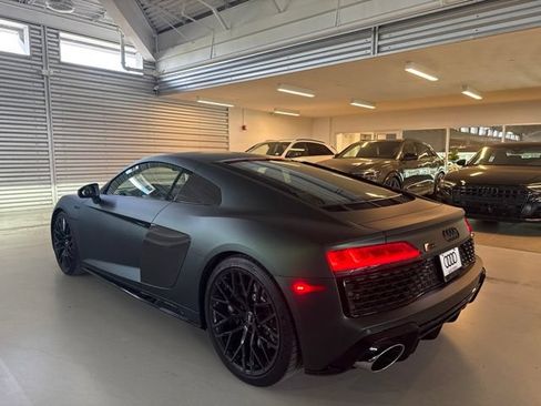 Used 2020 Audi R8 V10 w/ Carbon Exterior Package AWD/4WD image 5