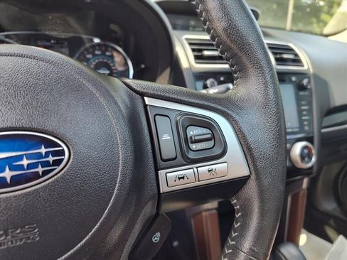Used 2018 Subaru Forester 2.5i Touring AWD/4WD image 20