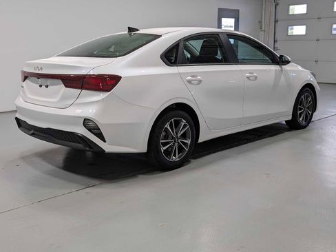 Certified 2023 Kia Forte LXS FWD image 8