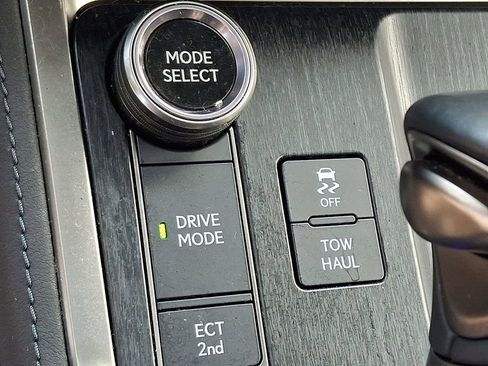 Used 2024 Lexus GX 550 AWD/4WD image 24