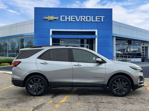 Certified 2024 Chevrolet Equinox RS w/ RS Leather Package image 6