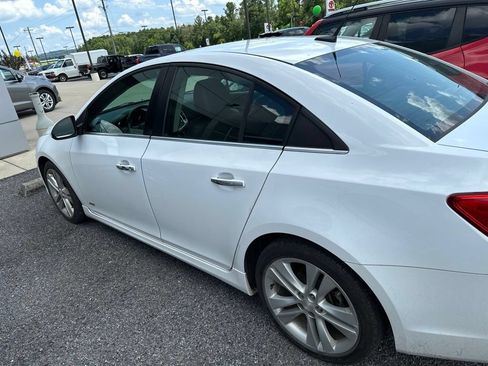 Used 2014 Chevrolet Cruze LTZ w/ RS Package FWD image 11