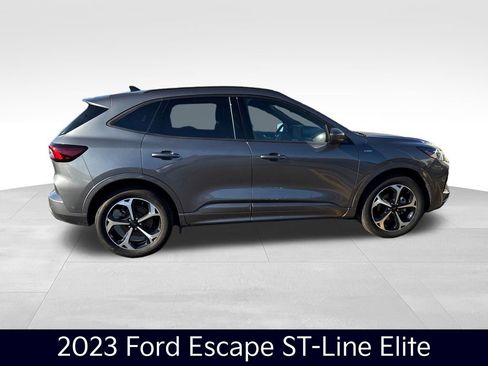 Used 2023 Ford Escape ST-Line Elite w/ Premium Technology Package image 6