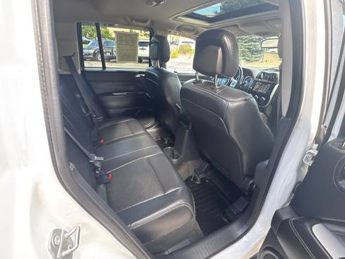 Used 2016 Jeep Compass High Altitude AWD/4WD image 19