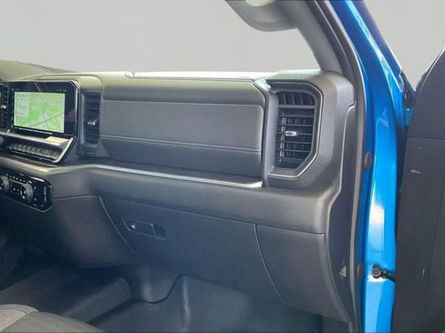 Used 2022 Chevrolet Silverado 1500 RST AWD/4WD image 18