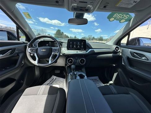 Certified 2023 Chevrolet Blazer LT w/ Convenience Package AWD/4WD image 19
