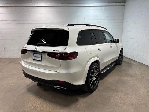 Used 2024 Mercedes-Benz GLS 450 4MATIC image 6