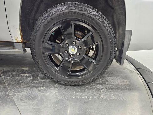 Used 2015 Chevrolet Suburban LT AWD/4WD image 11