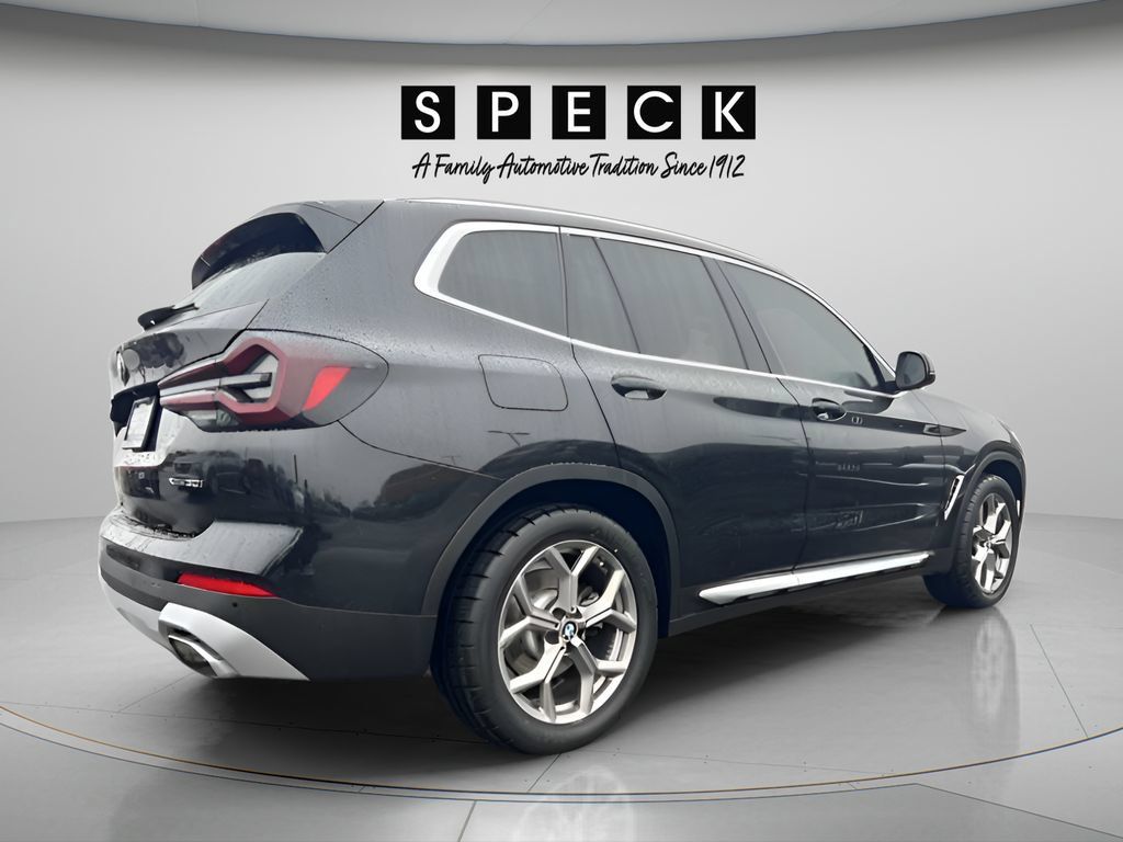 Used 2022 BMW X3 xDrive30i w/ Convenience Package AWD/4WD image 5