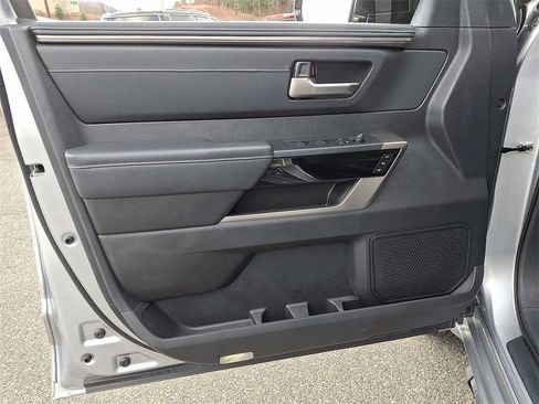 Used 2024 Toyota Tundra Limited image 12