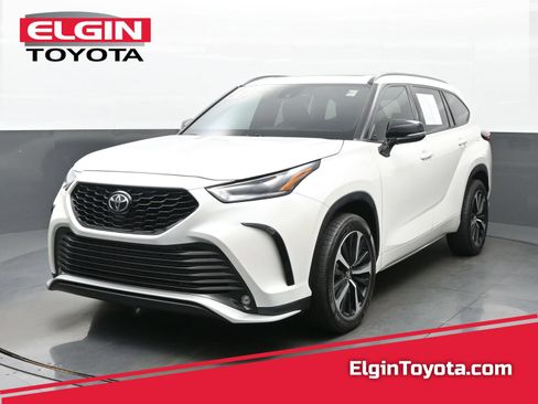 Used 2021 Toyota Highlander XSE AWD/4WD image 1