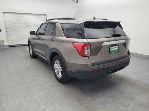 Used 2021 Ford Explorer XLT w/ Class III Trailer Tow Package AWD/4WD image 5