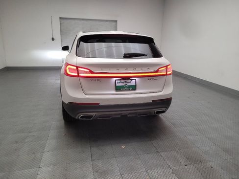 Used 2017 Lincoln MKX Reserve w/ Luxury Package AWD/4WD image 6