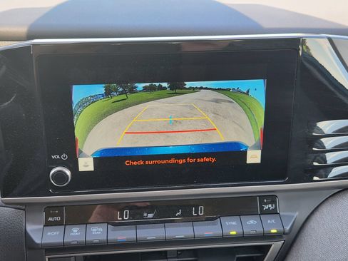 Used 2025 Toyota Camry LE w/ Convenience Package FWD image 21