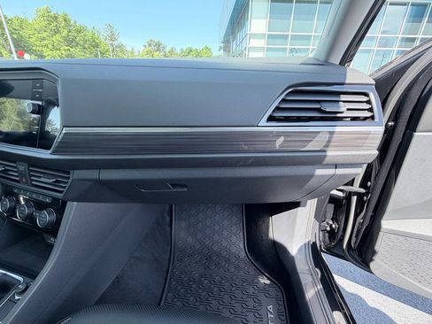 Used 2024 Volkswagen Jetta SEL FWD image 20