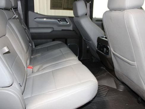 Used 2023 Chevrolet Silverado 1500 LTZ AWD/4WD image 37