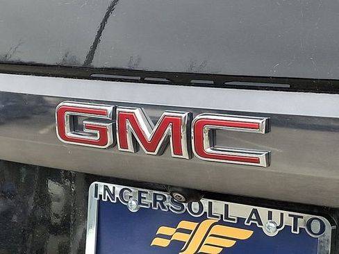 Used 2023 GMC Yukon AT4 AWD/4WD image 32