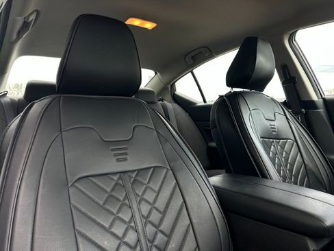 Used 2024 Nissan Altima 2.5 SV AWD/4WD image 14