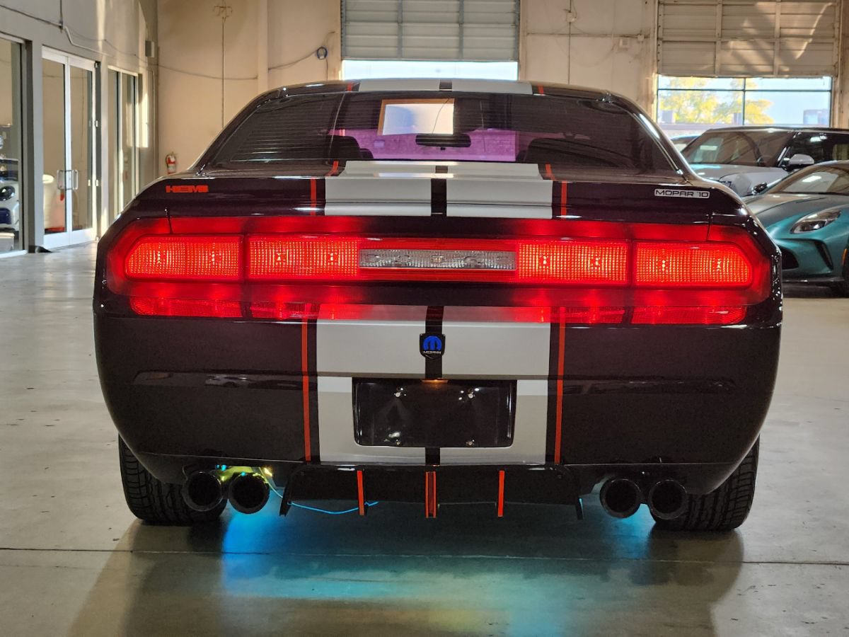 Used 2010 Dodge Challenger R/T w/ Mopar 10 Pkg RWD image 11