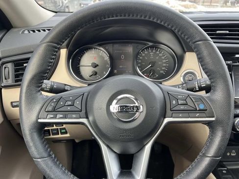 Used 2020 Nissan Rogue SL image 22