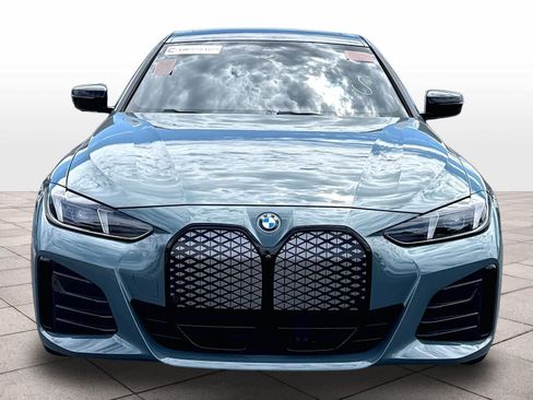 Used 2025 BMW i4 eDrive40 w/ M Sport Package RWD image 2