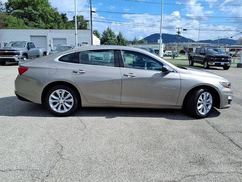 Used 2024 Chevrolet Malibu LT FWD image 3