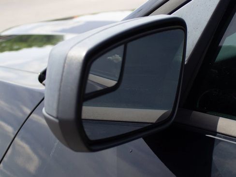 Used 2012 Ford Mustang Coupe RWD image 18
