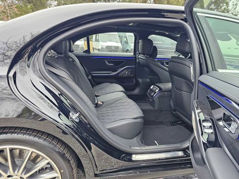 New 2025 Mercedes-Benz S 580 4MATIC Sedan image 12