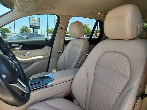 Used 2022 Mercedes-Benz GLC 300 4MATIC image 13