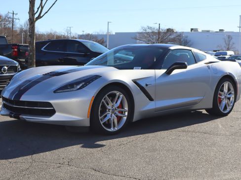 Used 2015 Chevrolet Corvette Stingray Coupe w/ 2LT Preferred Equipment Group image 5