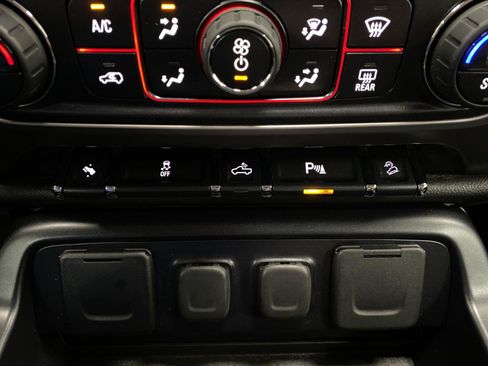 Used 2015 GMC Sierra 1500 SLT AWD/4WD image 26