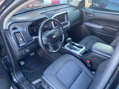 Used 2020 Chevrolet Colorado LT w/ LT Convenience Package image 10