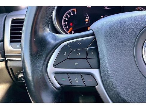Used 2021 Jeep Grand Cherokee Limited w/ Sun & Sound Group AWD/4WD image 11