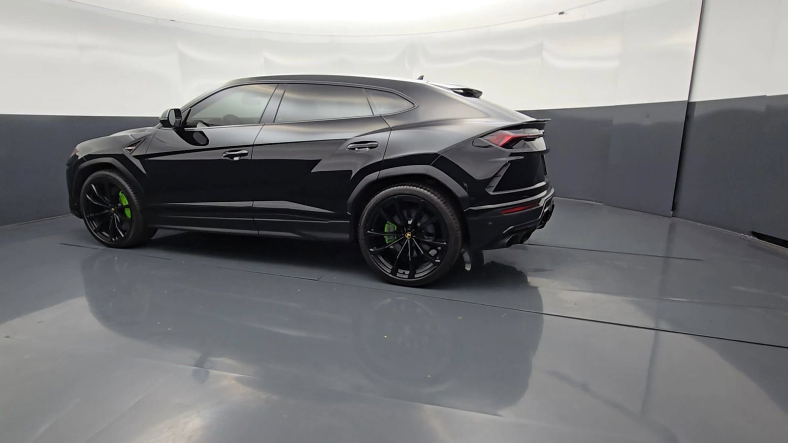 Used 2022 Lamborghini Urus AWD/4WD image 86