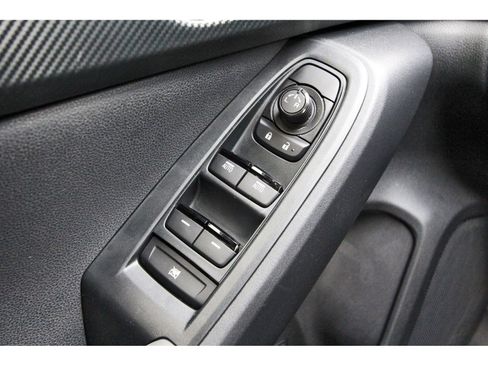 Certified 2025 Subaru Crosstrek 2.0i Premium image 21