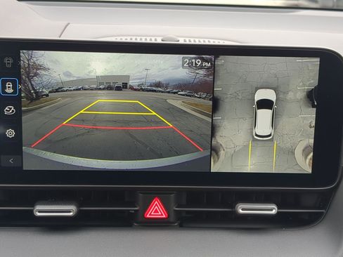 Used 2025 Hyundai Ioniq 5 Limited image 23