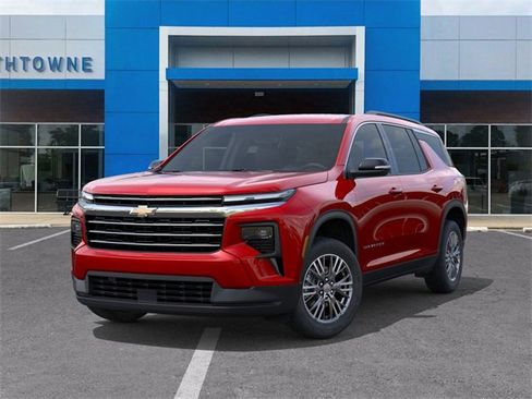 New 2026 Chevrolet Traverse LT image 6