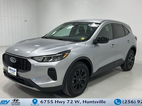 Used 2023 Ford Escape Active image 1