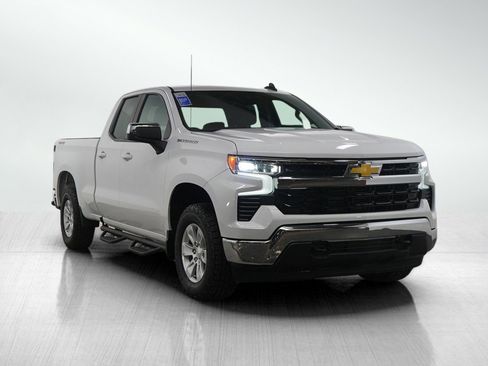Used 2022 Chevrolet Silverado 1500 LT image 7