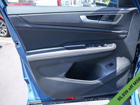 New 2025 Volkswagen Atlas Cross Sport SEL Premium R-Line image 39