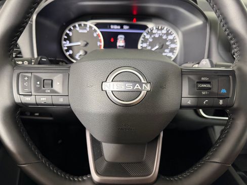 Used 2025 Nissan Rogue SV image 13