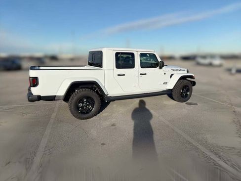 New 2026 Jeep Gladiator Sport image 13