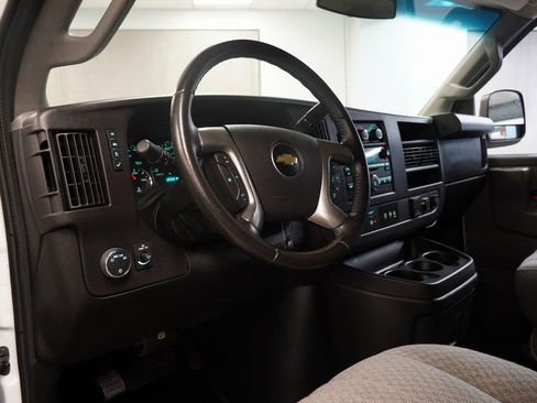 Used 2016 Chevrolet Express 3500 LT w/ LT Preferred Equipment Group image 6
