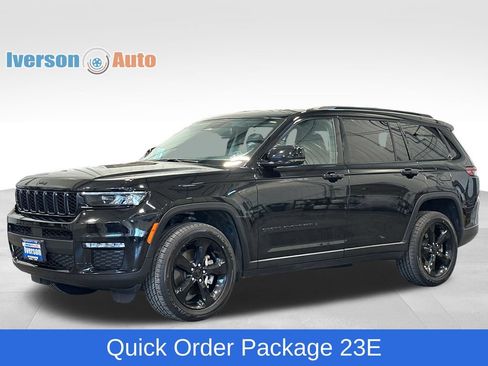 Used 2023 Jeep Grand Cherokee L Limited w/ Black Appearance Package AWD/4WD image 5