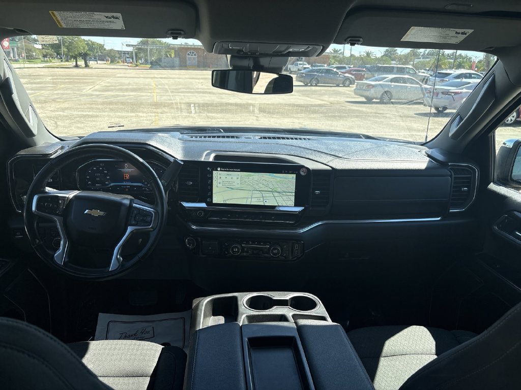Used 2025 Chevrolet Silverado 1500 LT RWD image 30