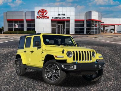 Used 2023 Jeep Wrangler Unlimited Sahara w/ Cold Weather Group