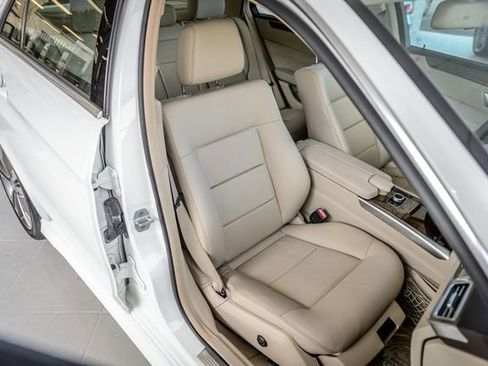 Used 2016 Mercedes-Benz E 350 Sedan w/ Premium Package image 46